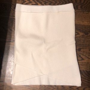 Zara off white knit skirt